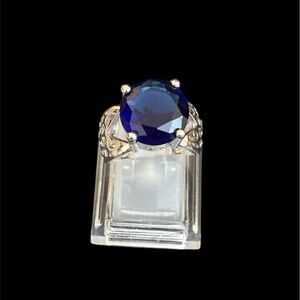 Elegant Silver and Blue Gemstone Ring